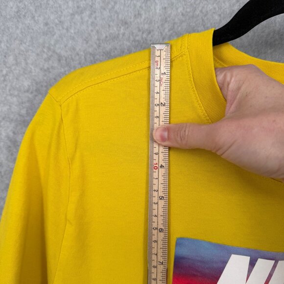 Nike Mens Festival Photo Tee Size M Yellow Mind Eye Air Swoosh Futura Logo EUC - Picture 8 of 10